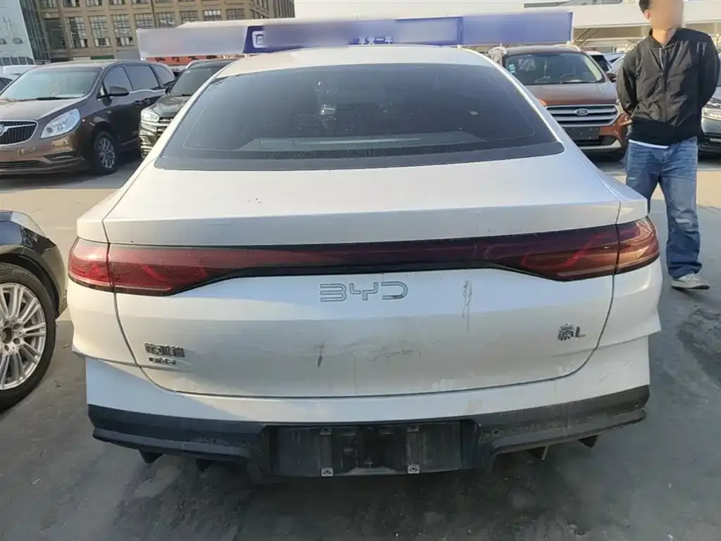 BYD Qin L — фото 3