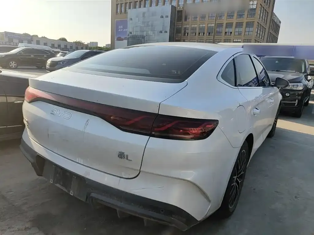 BYD Qin L — фото 2