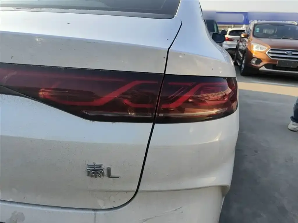 BYD Qin L — фото 10