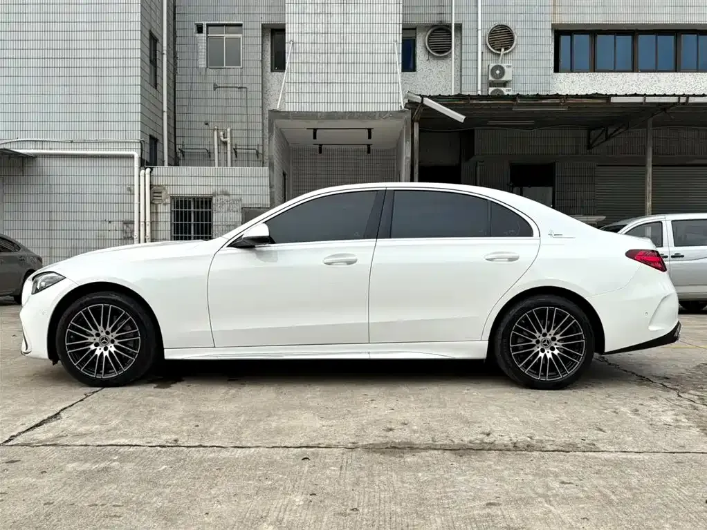 Mercedes-Benz C-Class — фото 2