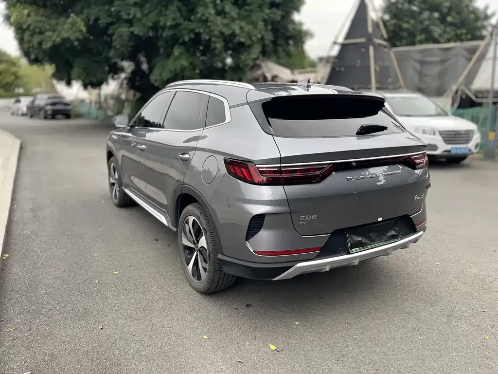 BYD PLUS New Energy — фото 3