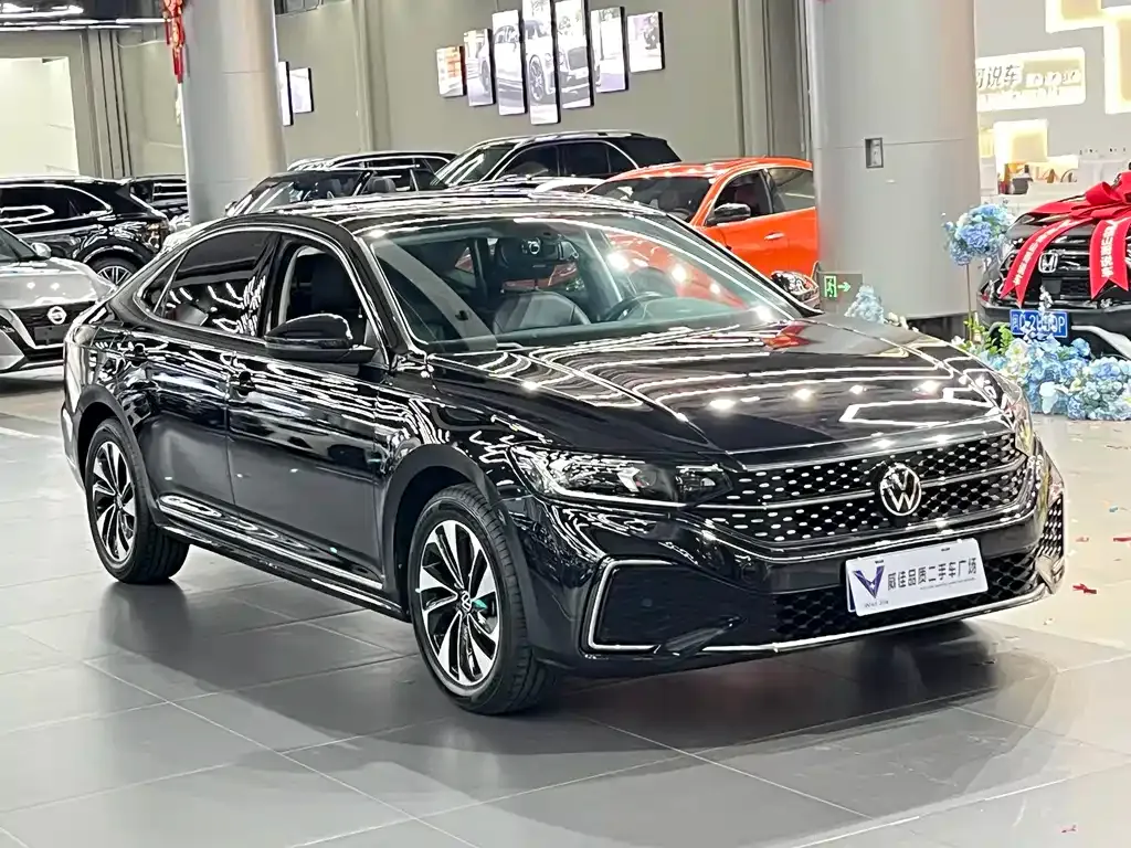 Volkswagen Passat — фото 5