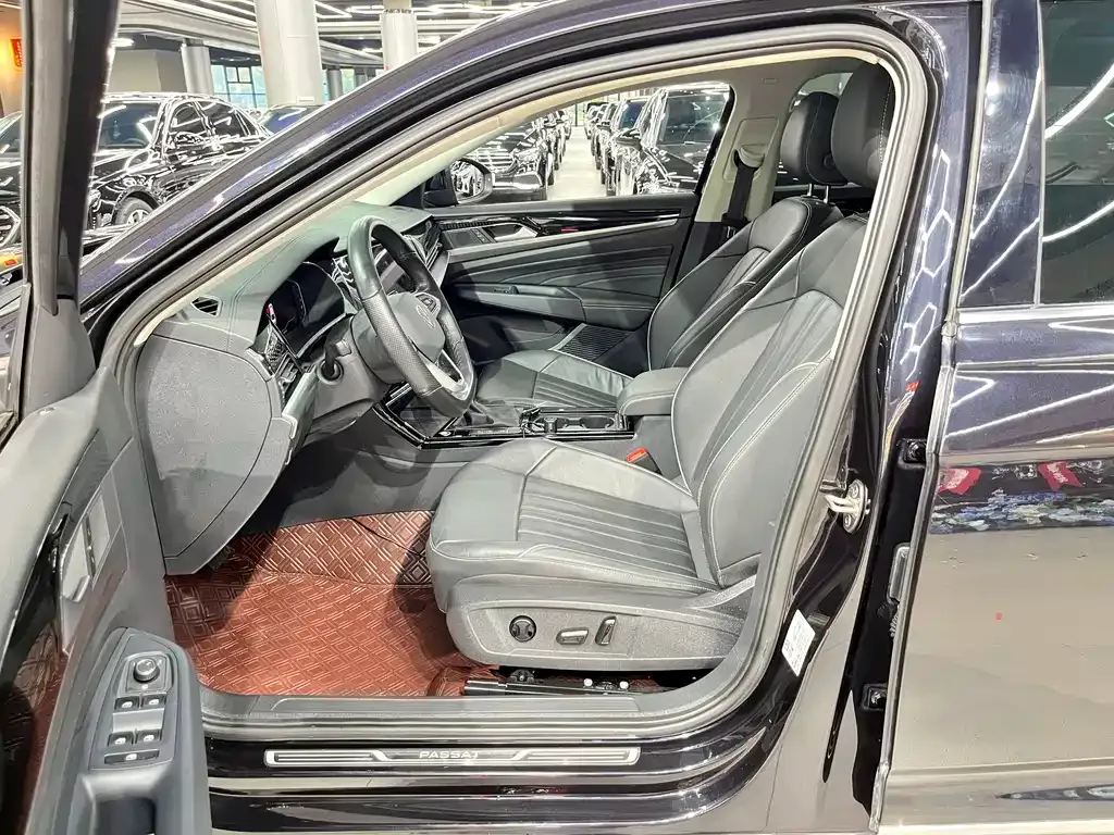 Volkswagen Passat — фото 8