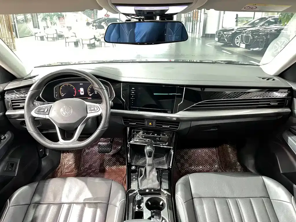 Volkswagen Passat — фото 6