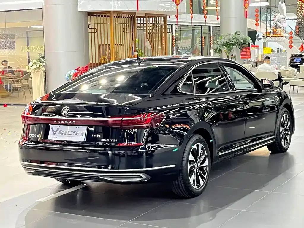 Volkswagen Passat — фото 3