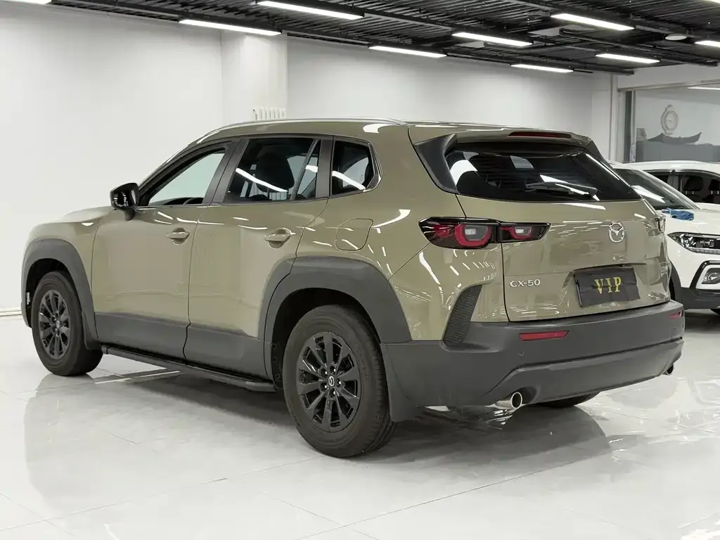 Mazda CX-50 2023 из CN, фото 10