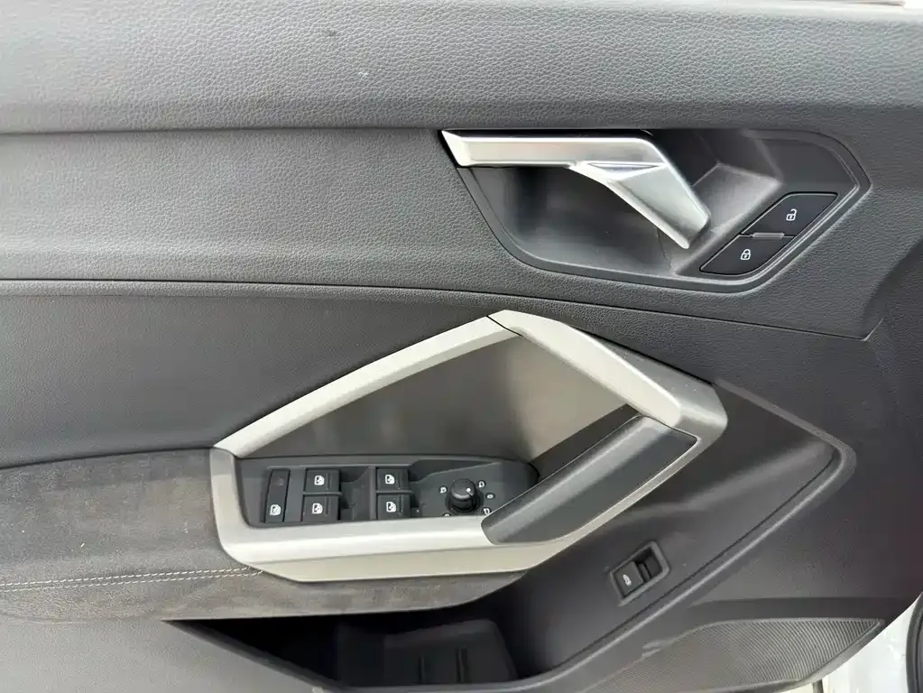 Audi Q3 2022 из CN, фото 8