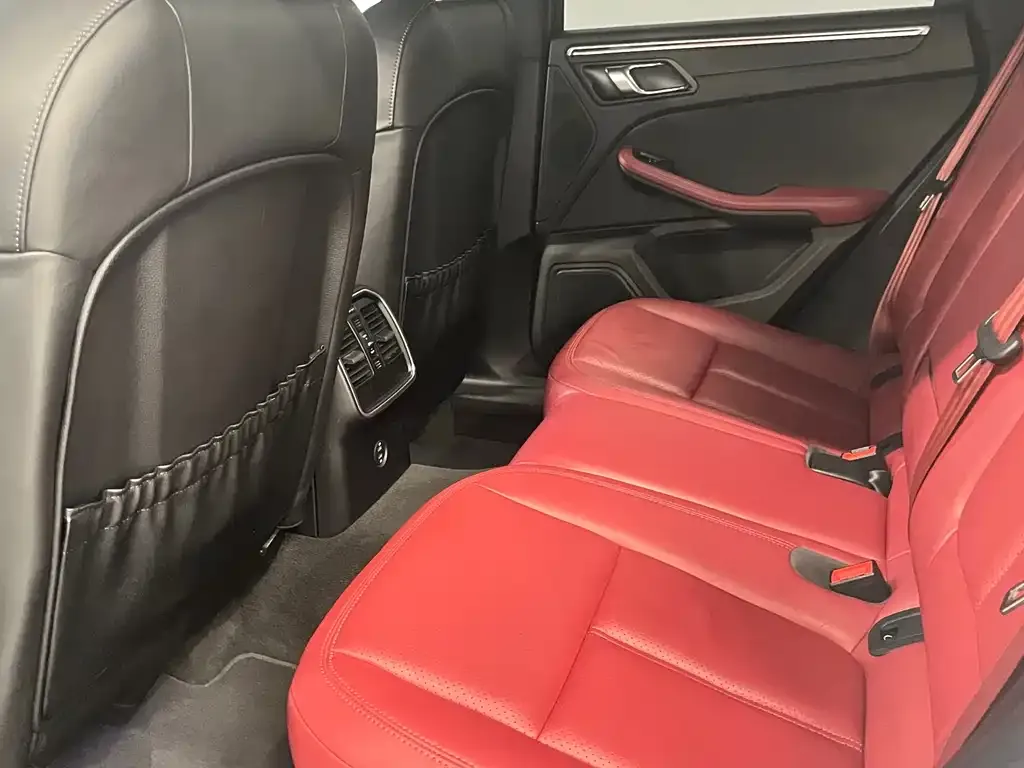 Porsche Macan 2024 из CN, фото 6
