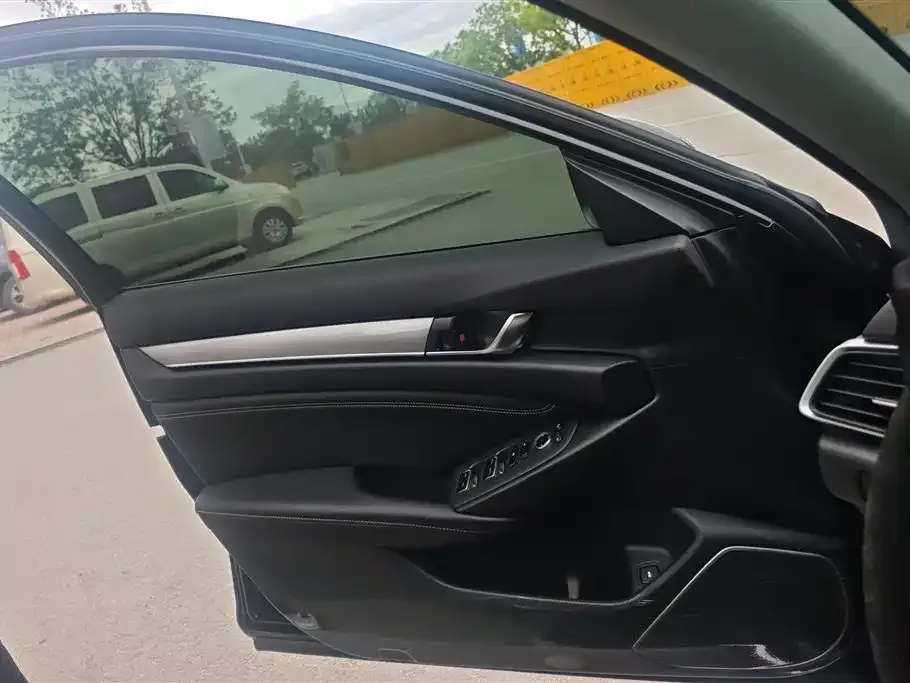 Honda Inspire 2021 из CN, фото 2