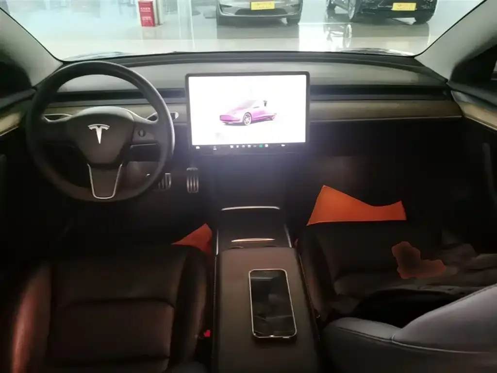 Tesla Model 3 — фото 5