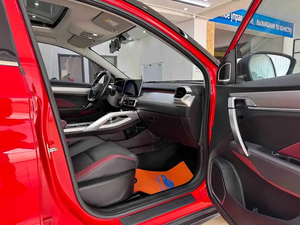 Geely Binyue 2021 из CN, фото 4