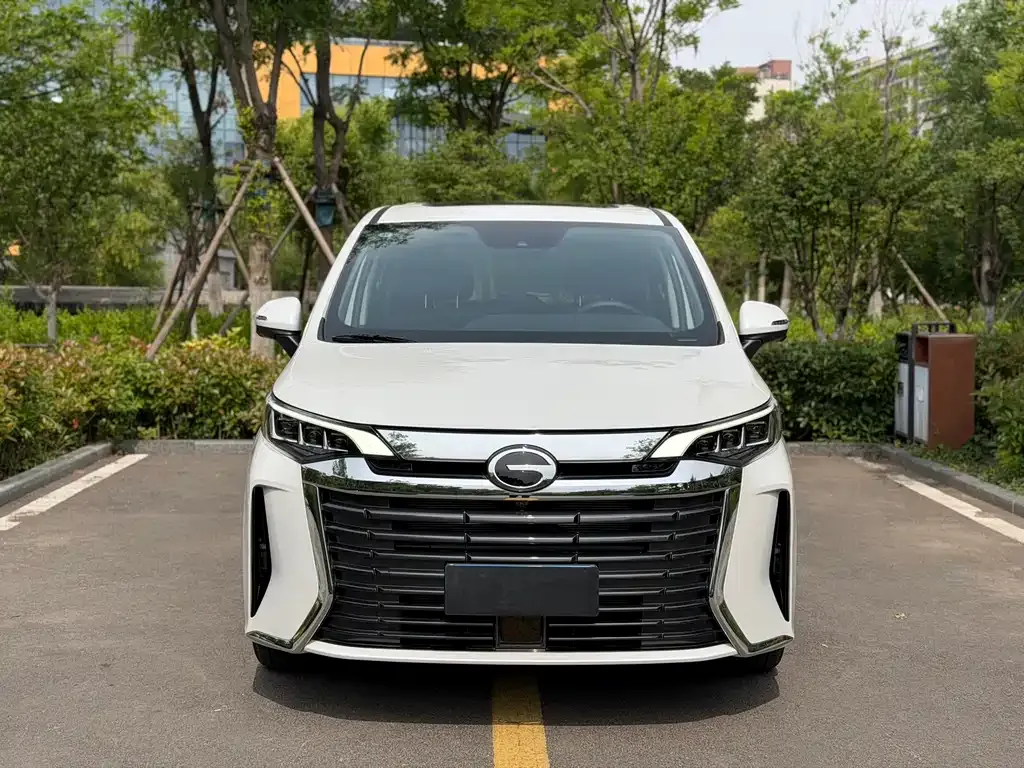 GAC Motor Trumpchi M6 — фото 6