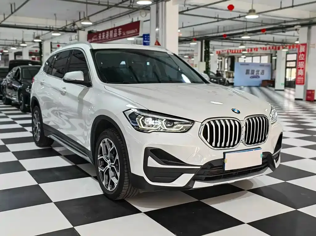 BMW X1 — фото 4