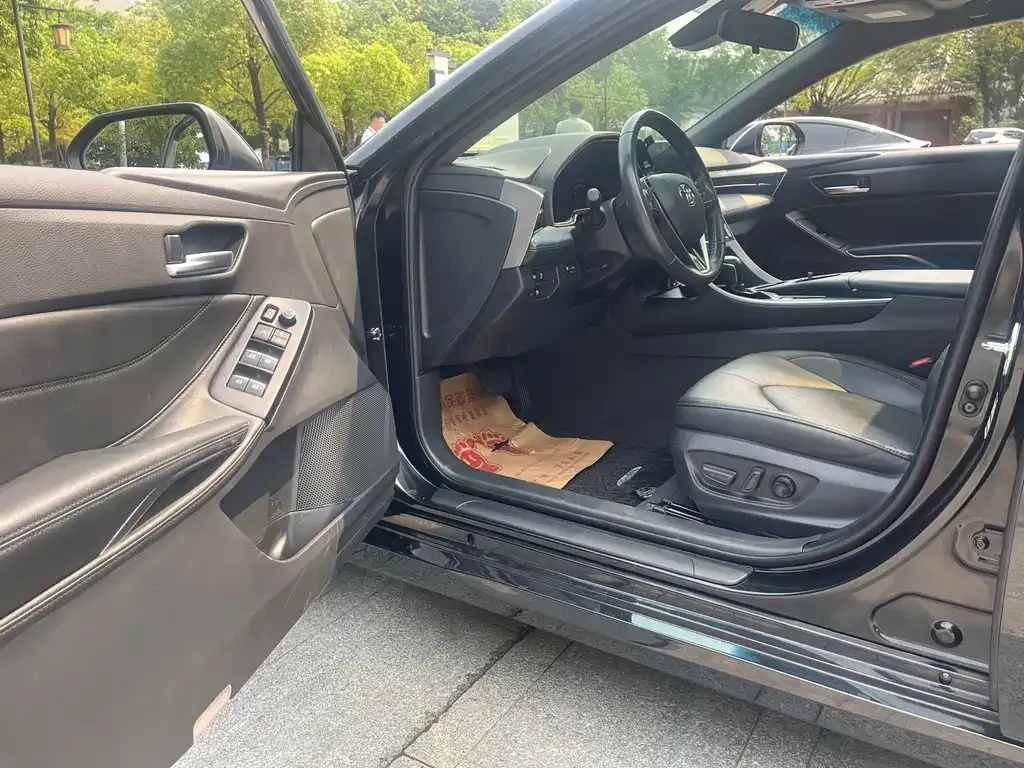 Toyota Avalon 2022 из CN, фото 7
