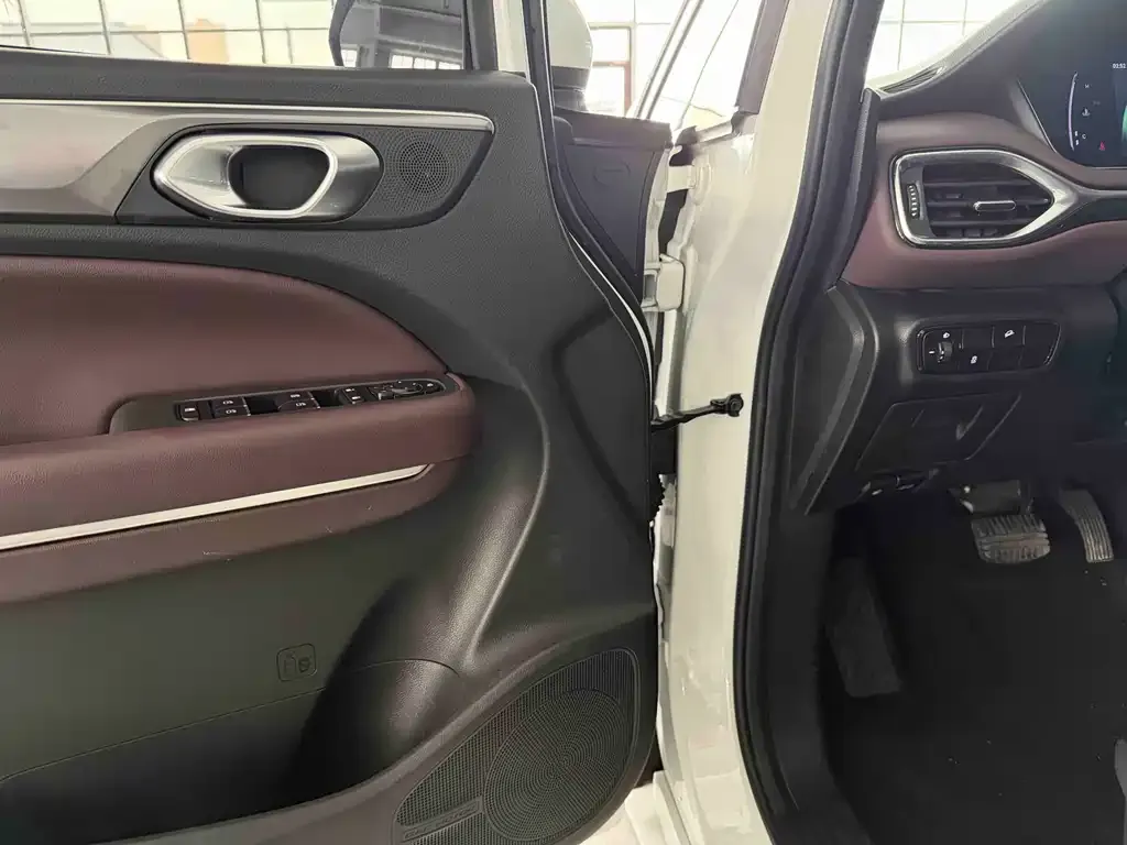 GAC Motor Trumpchi M6 2022 из CN, фото 3
