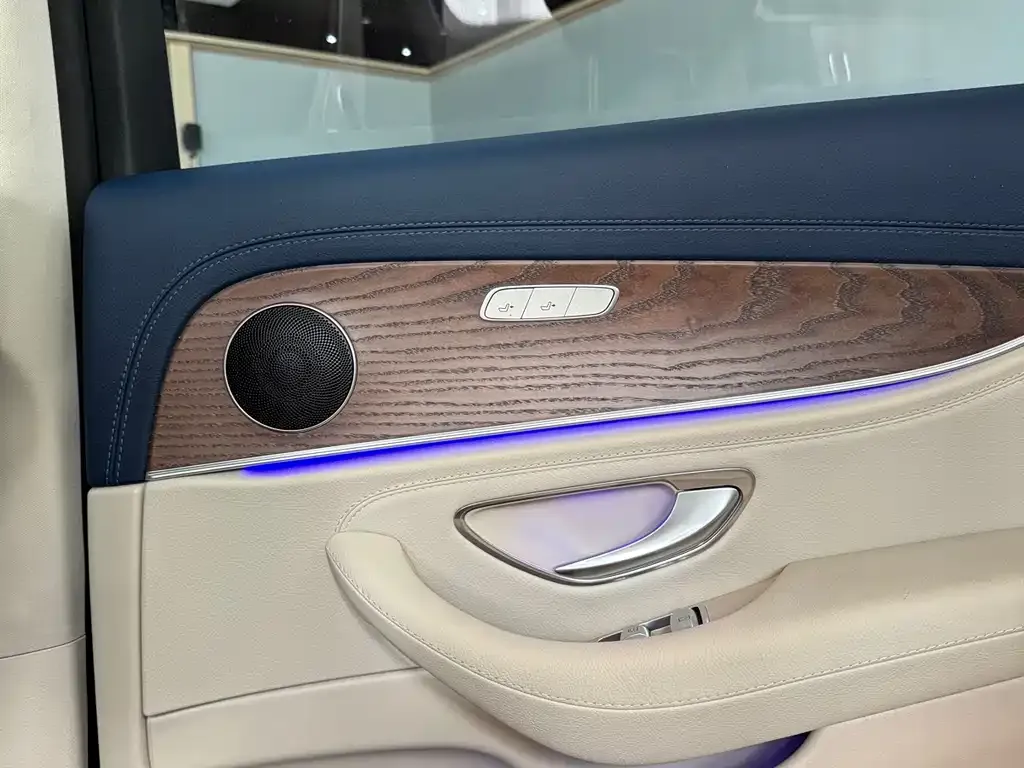 Mercedes-Benz E-Class 2022 из CN, фото 2