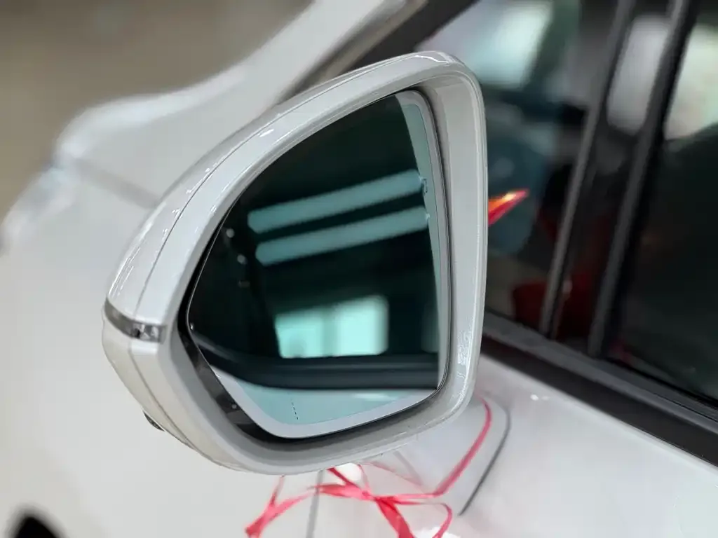 Buick Century 2025 из CN, фото 3