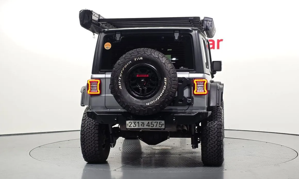 Jeep Wrangler — фото 10