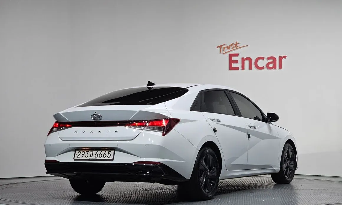 Hyundai AVANTE — фото 4
