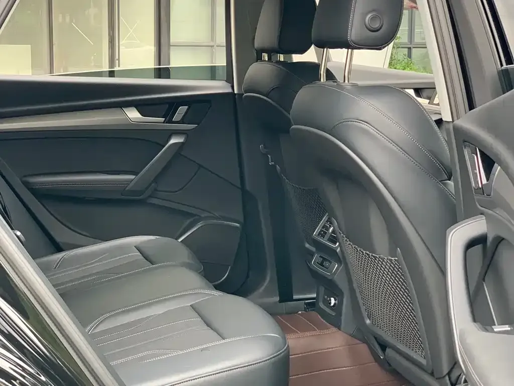Audi Q5L 2025 из CN, фото 3