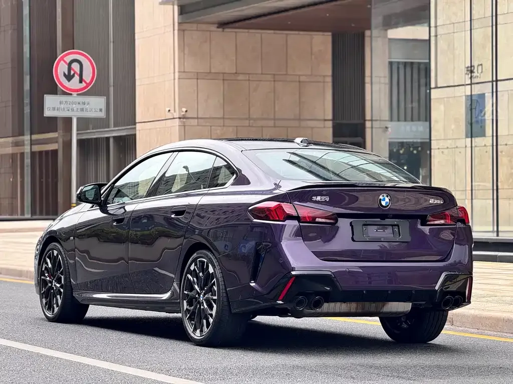 BMW M235L 2025 из CN, фото 8