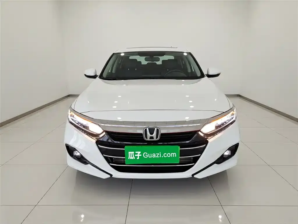 Honda Accord — фото 7