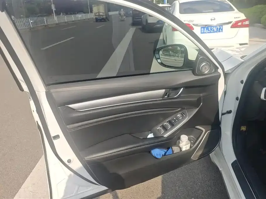 Honda Inspire 2022 из CN, фото 3