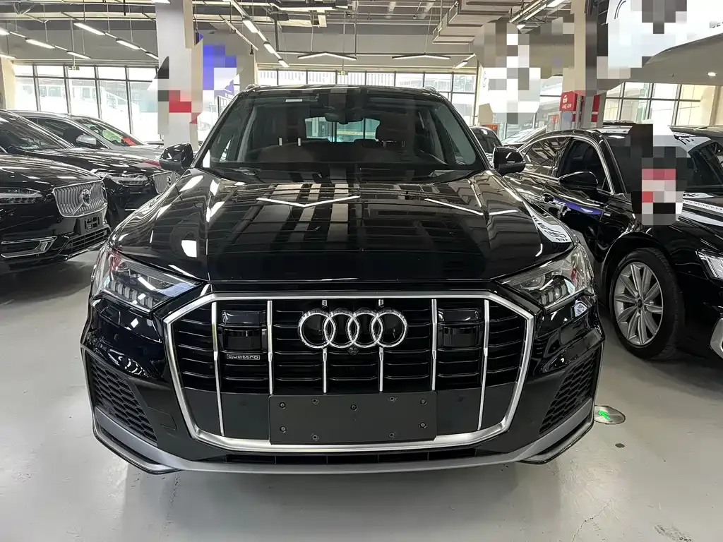 Audi Q7 — фото 9