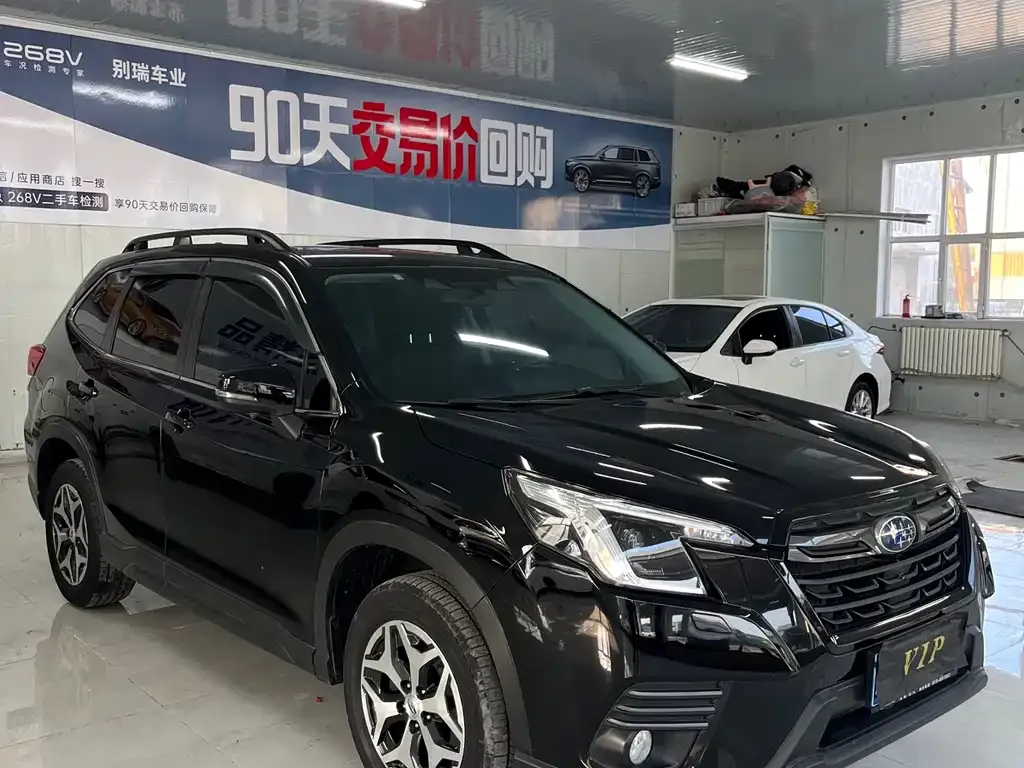 Subaru Forester 2023 из CN, фото 3