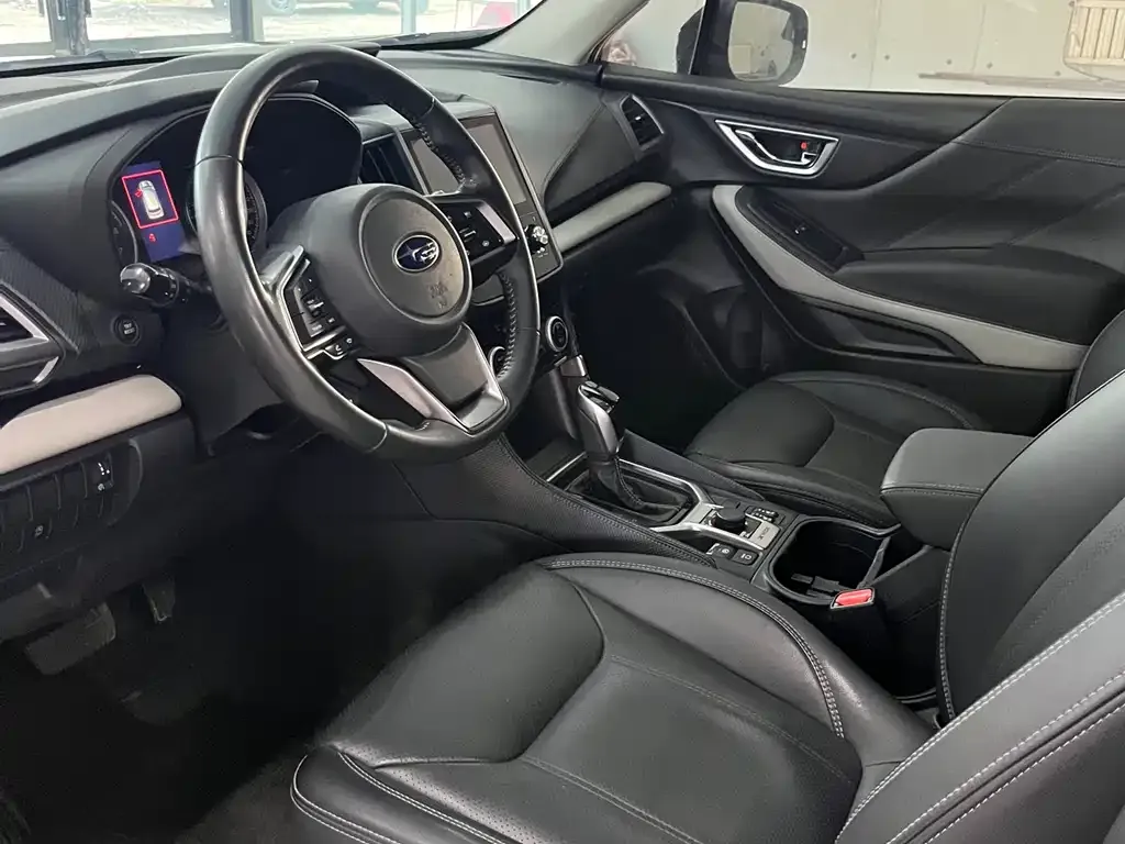 Subaru Forester 2023 из CN, фото 5