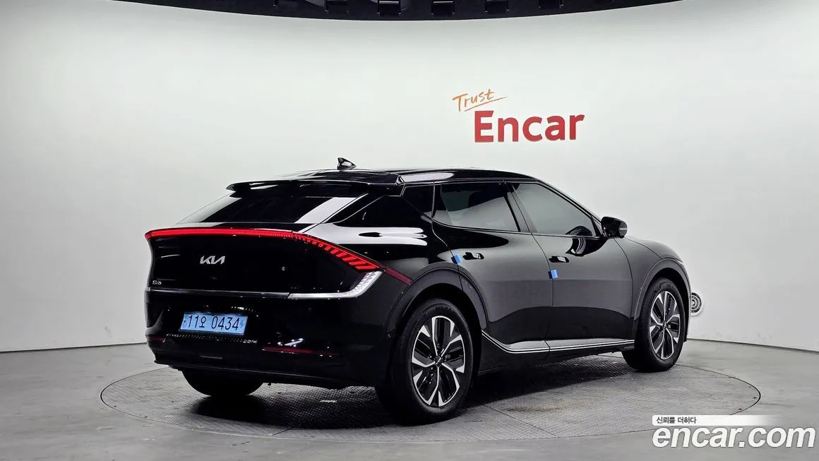 Kia EV6 2023 из KR, фото 5