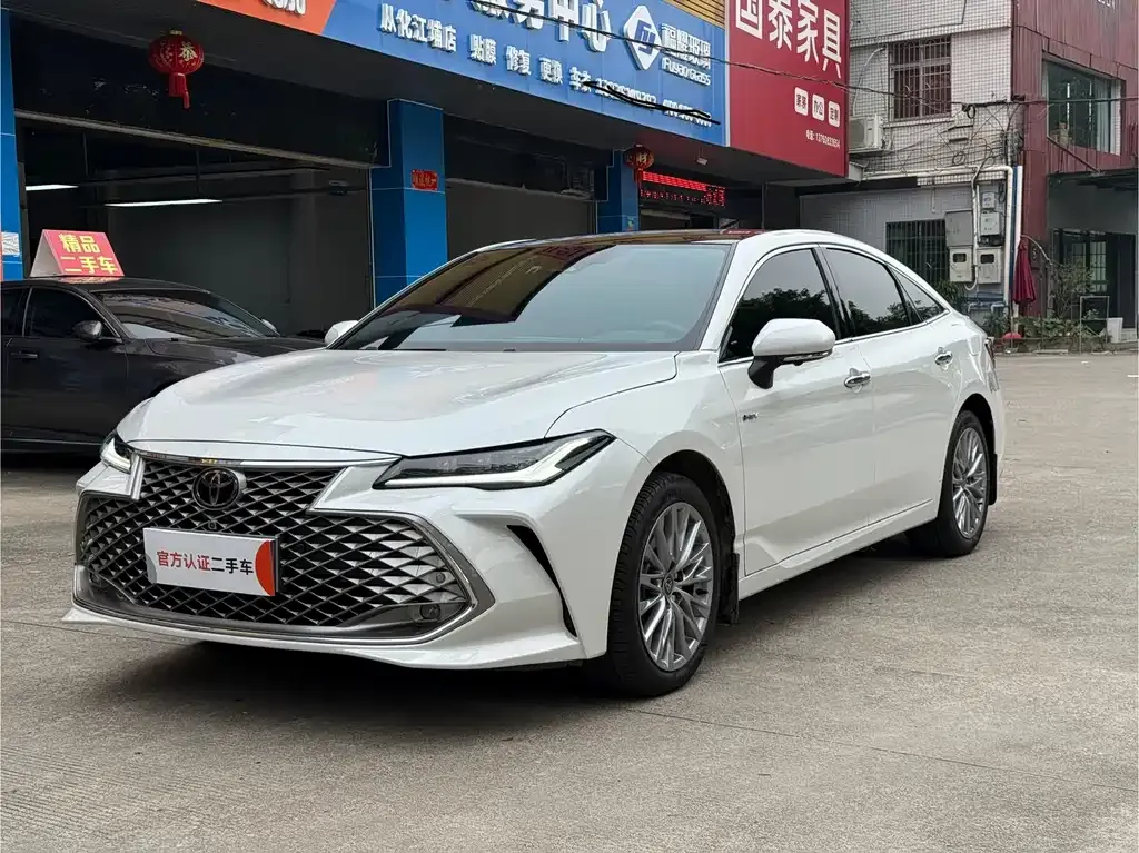 Toyota Avalon 2024 из CN, фото 1