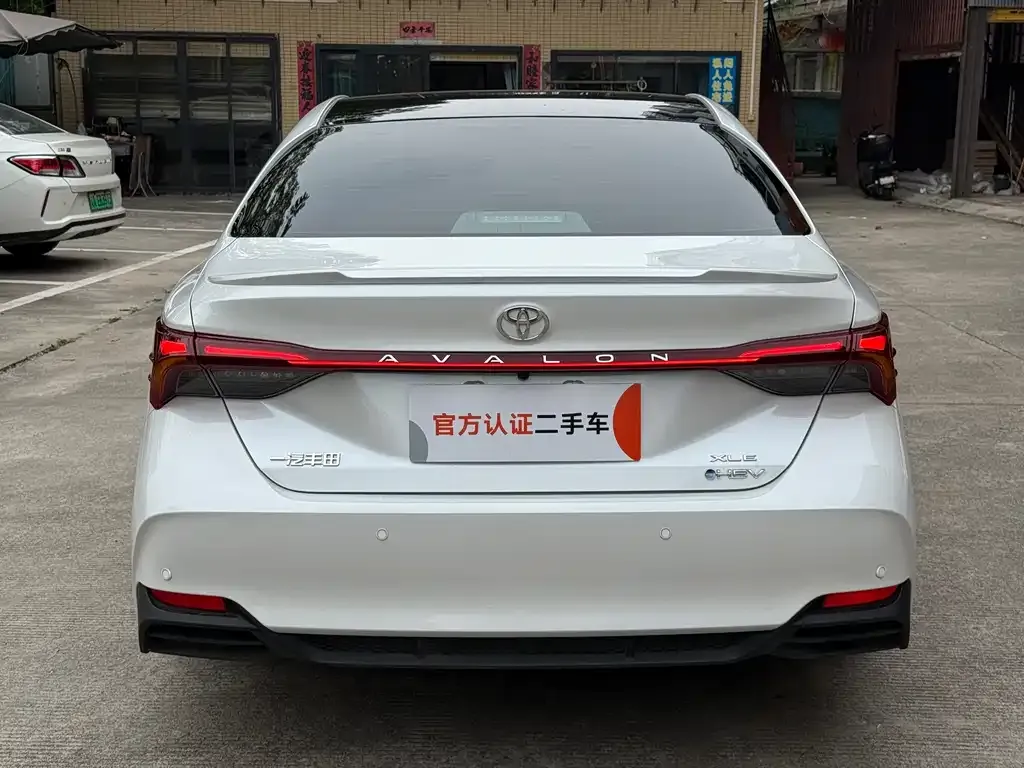 Toyota Avalon 2024 из CN, фото 2