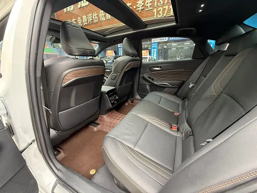 Toyota Avalon 2024 из CN, фото 3