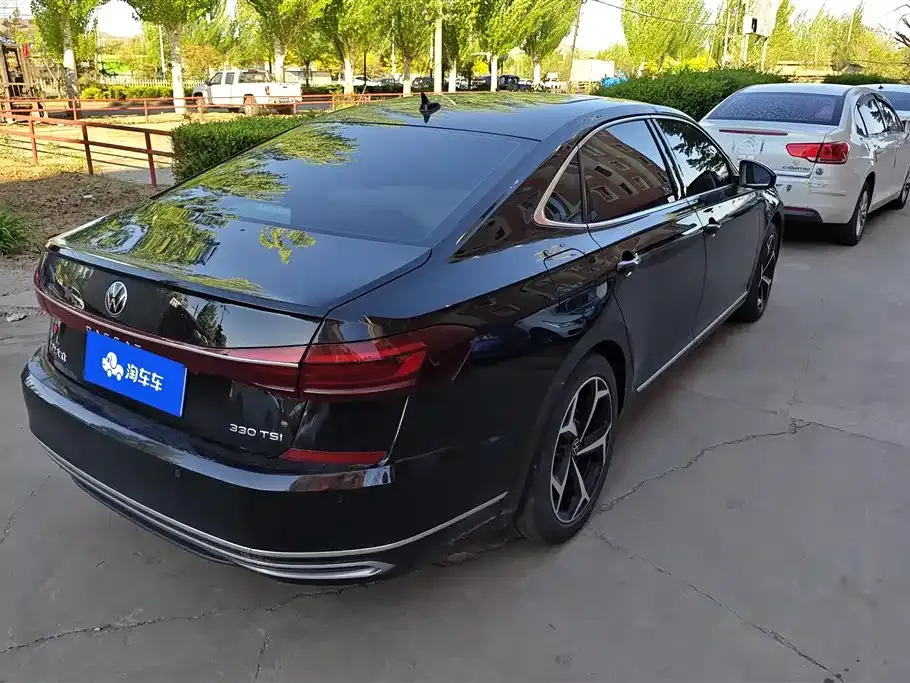 Volkswagen Passat 2023 из CN, фото 7