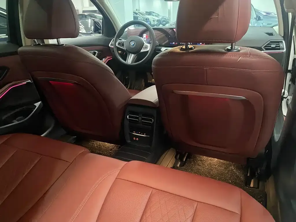 BMW i3 2023 из CN, фото 4