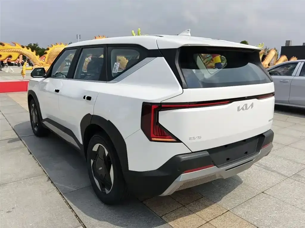 Kia EV5 2026 из CN, фото 2