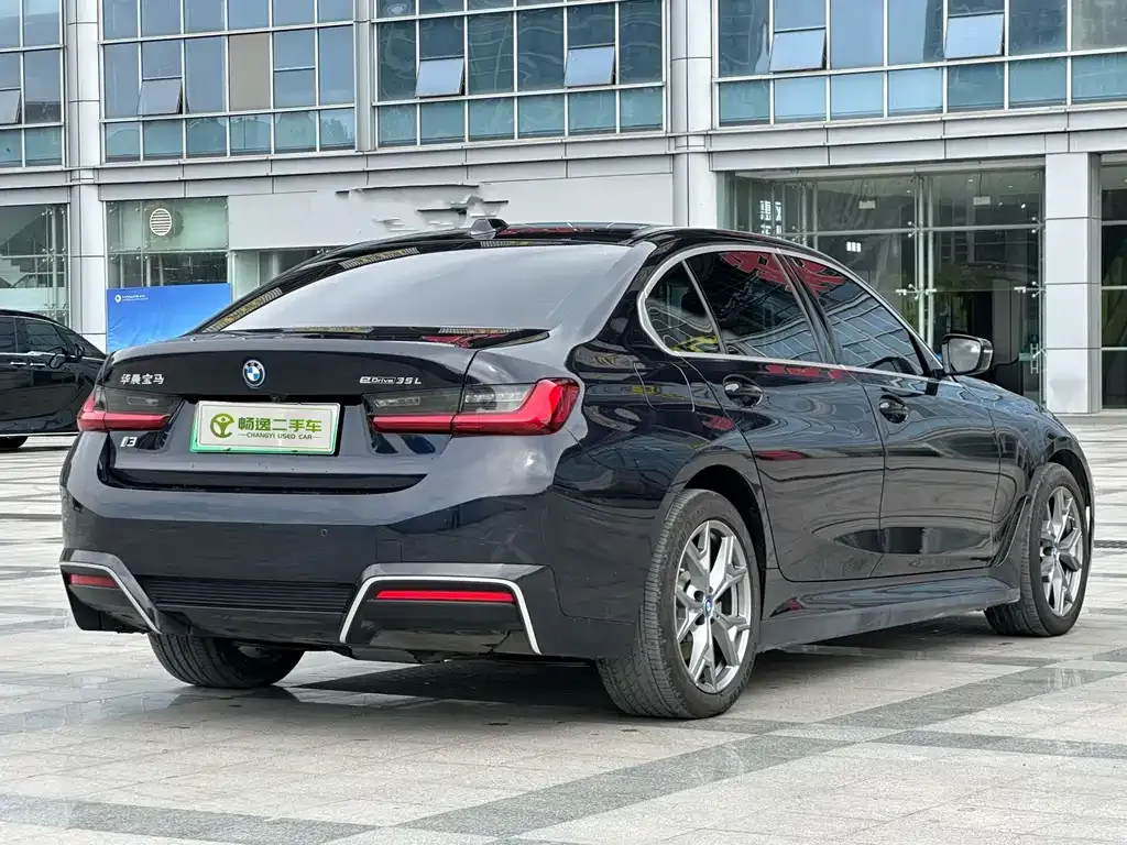 BMW i3 — фото 6