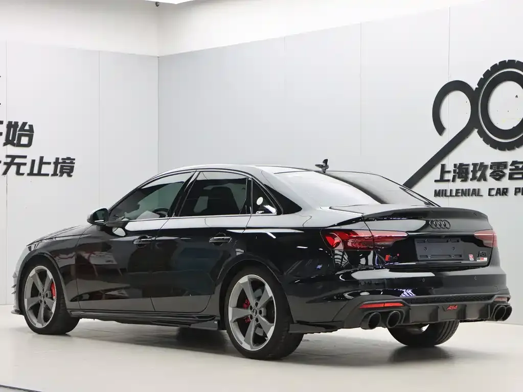 Audi S4 2023 из CN, фото 4