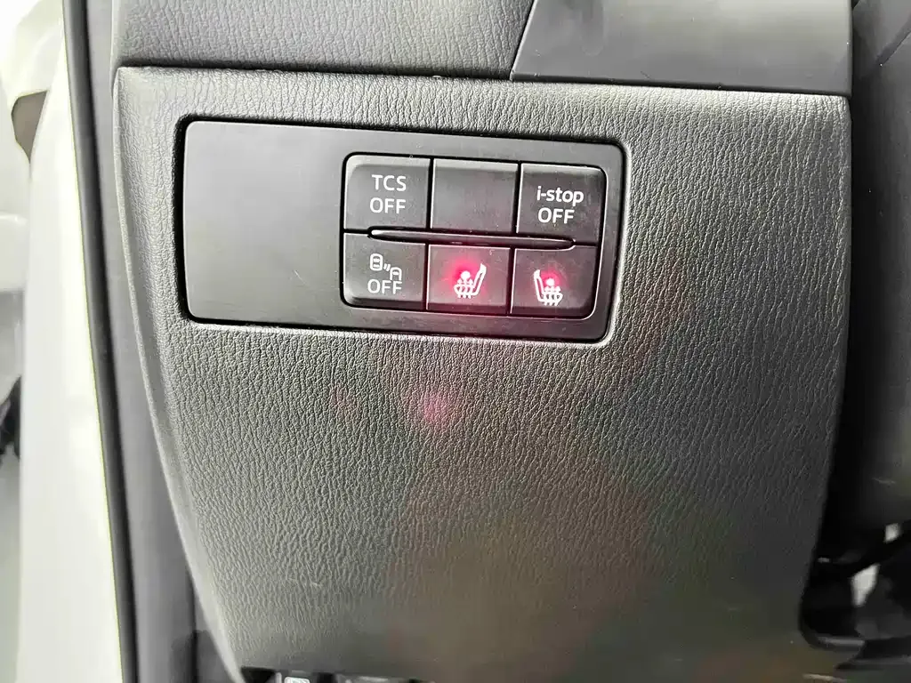 Mazda CX-4 — фото 10