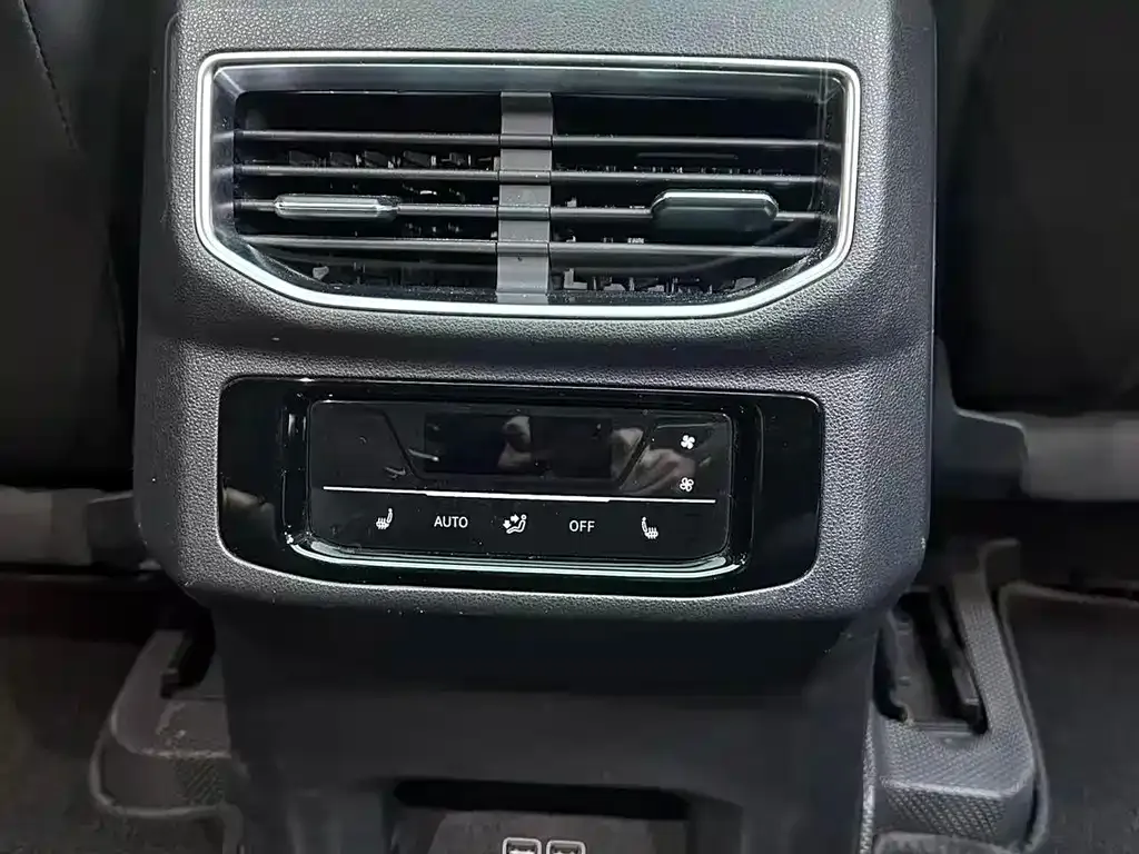 Volkswagen Talagon 2022 из CN, фото 8