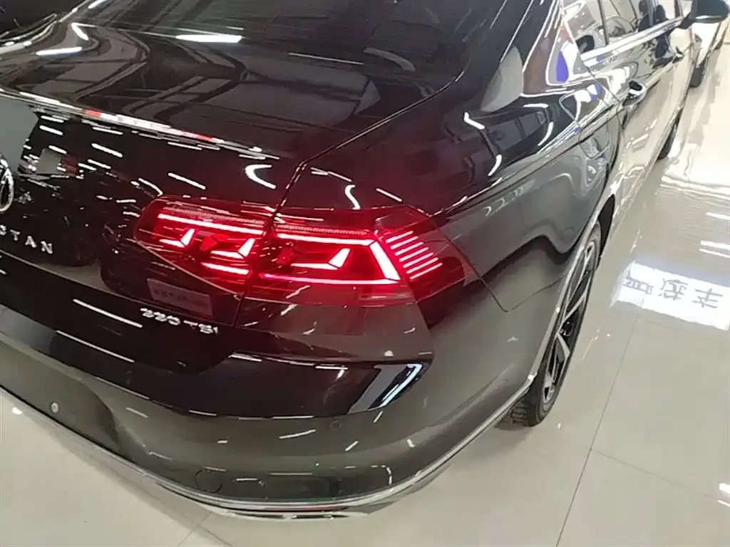 Volkswagen Magotan 2023 из CN, фото 3