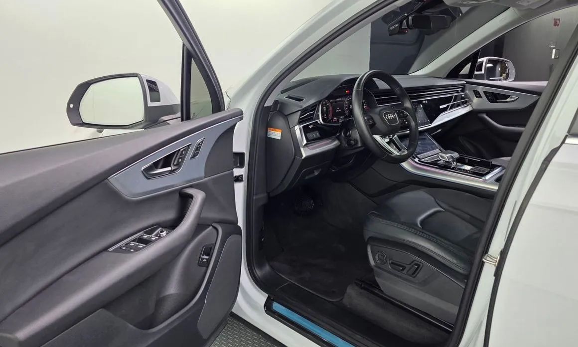 Audi Q7 2022 из KR, фото 8