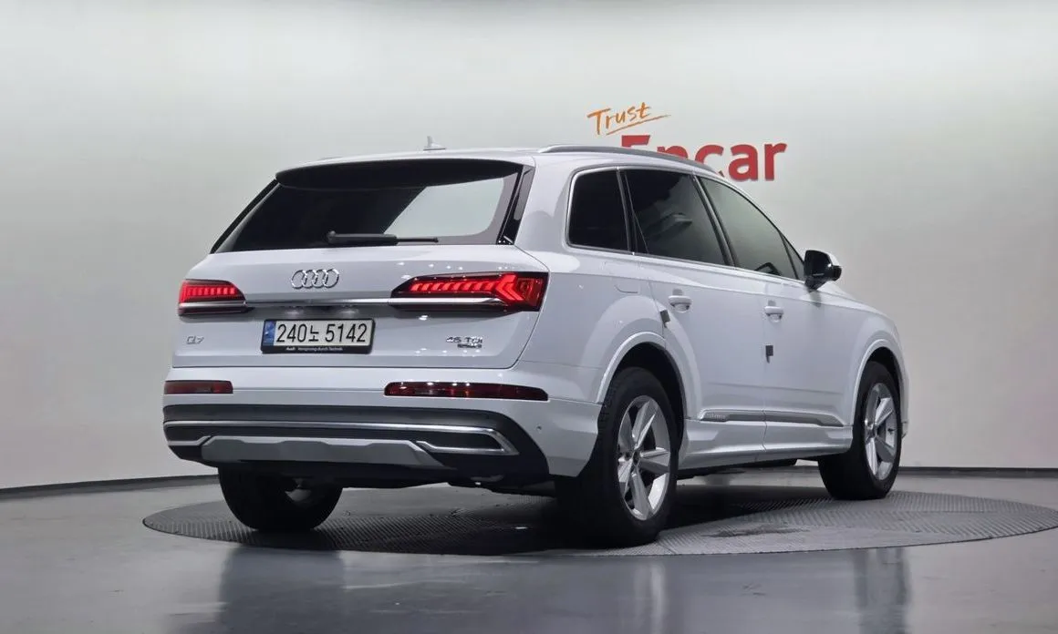 Audi Q7 2022 из KR, фото 5