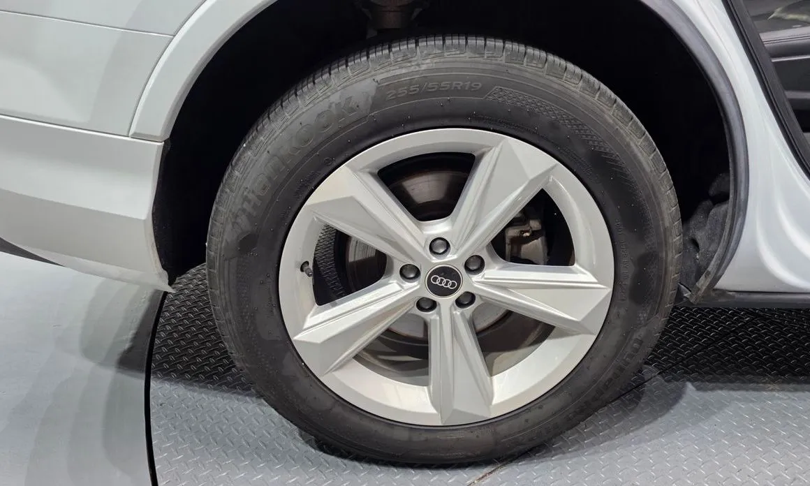 Audi Q7 2022 из KR, фото 10