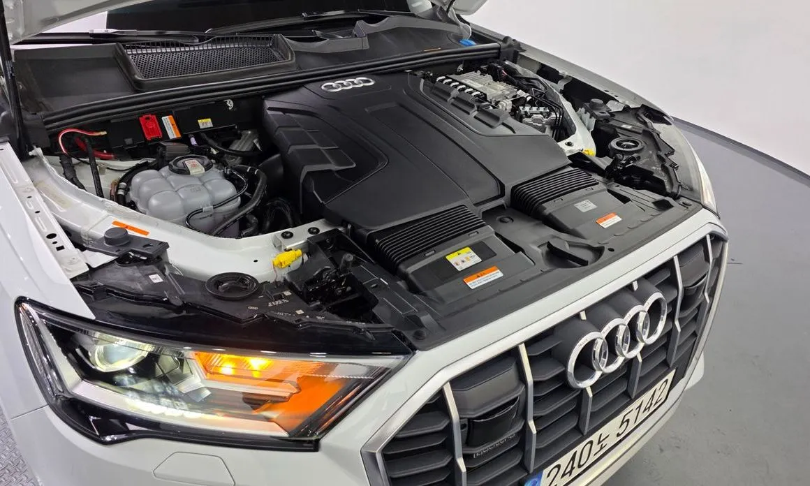 Audi Q7 2022 из KR, фото 6