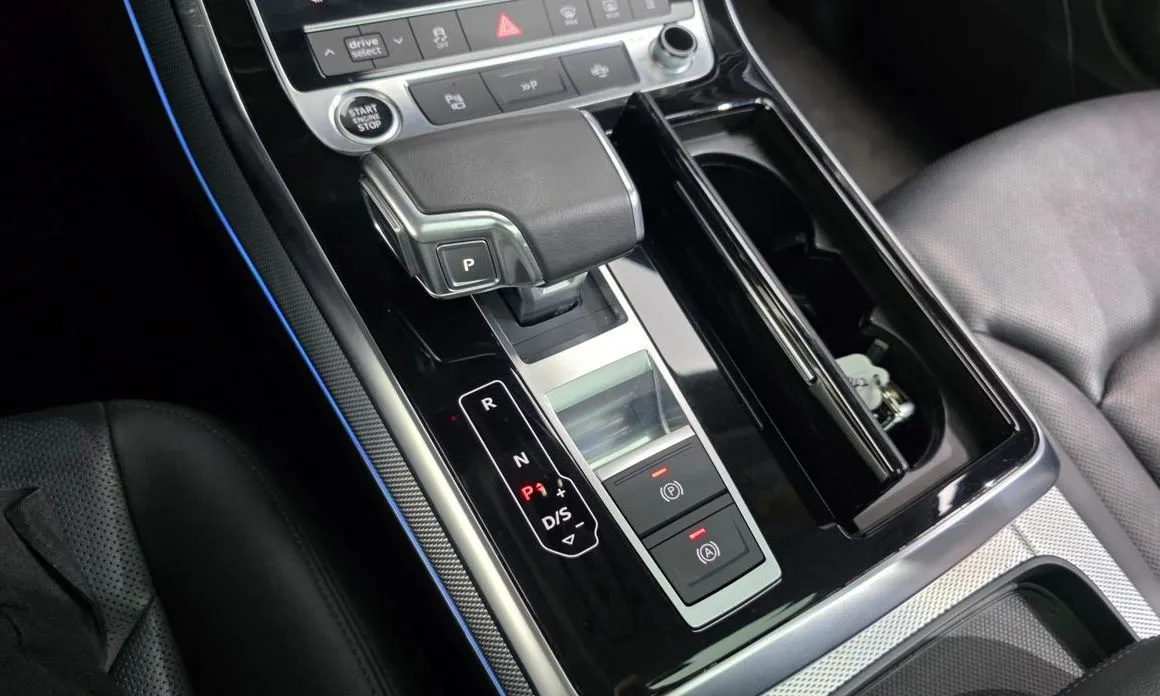 Audi Q7 2022 из KR, фото 7