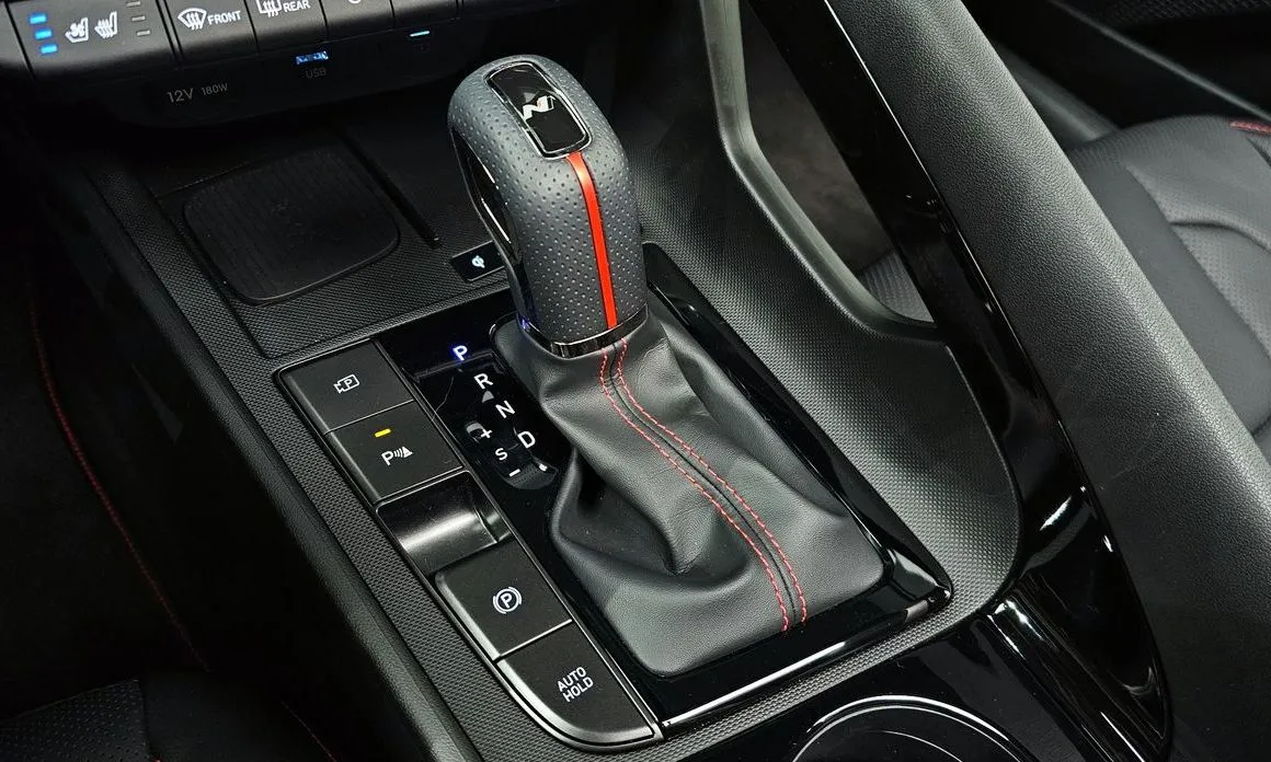Hyundai AVANTE 2024 из KR, фото 10