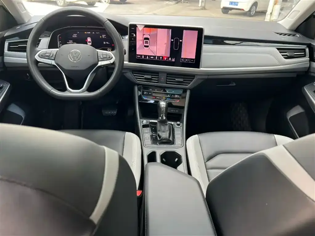 Volkswagen Bora 2023 из CN, фото 7