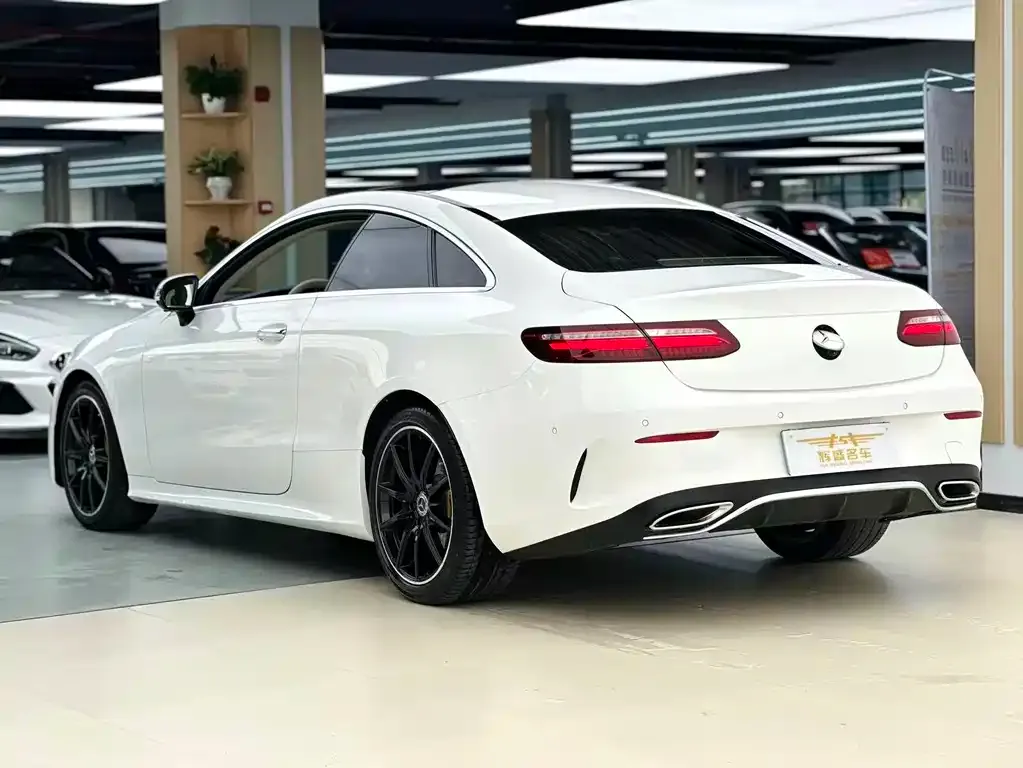 Mercedes-Benz E-Class (Import) — фото 7